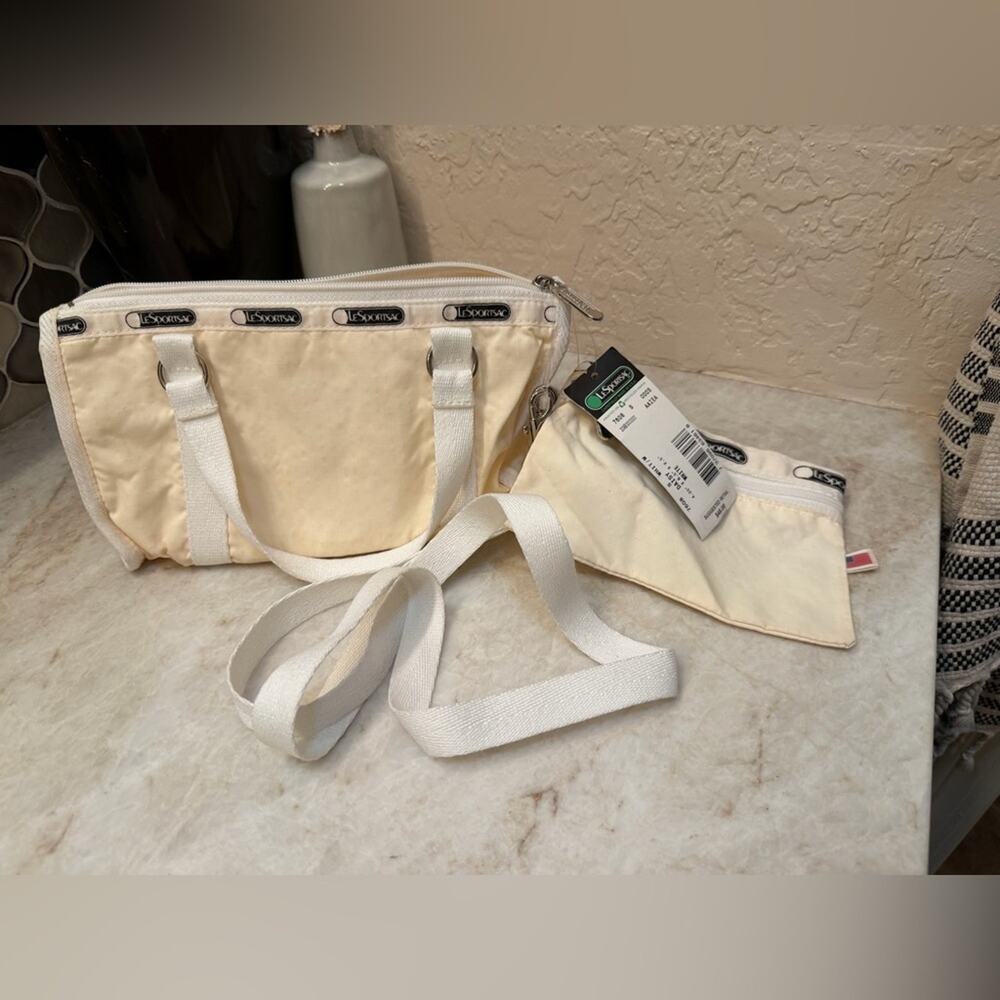 LeSportsac 90’s cream & white Bag with pouch NWT